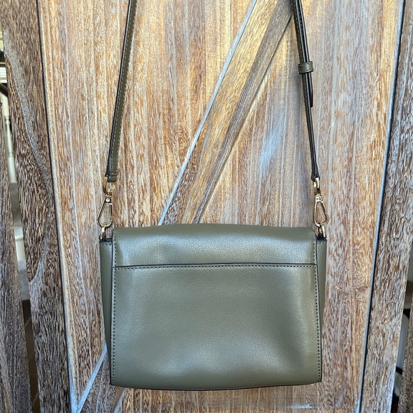 Michael Kors Ellis Olive Green Flap Messenger Crossbody Bag - Picture 3 of 14